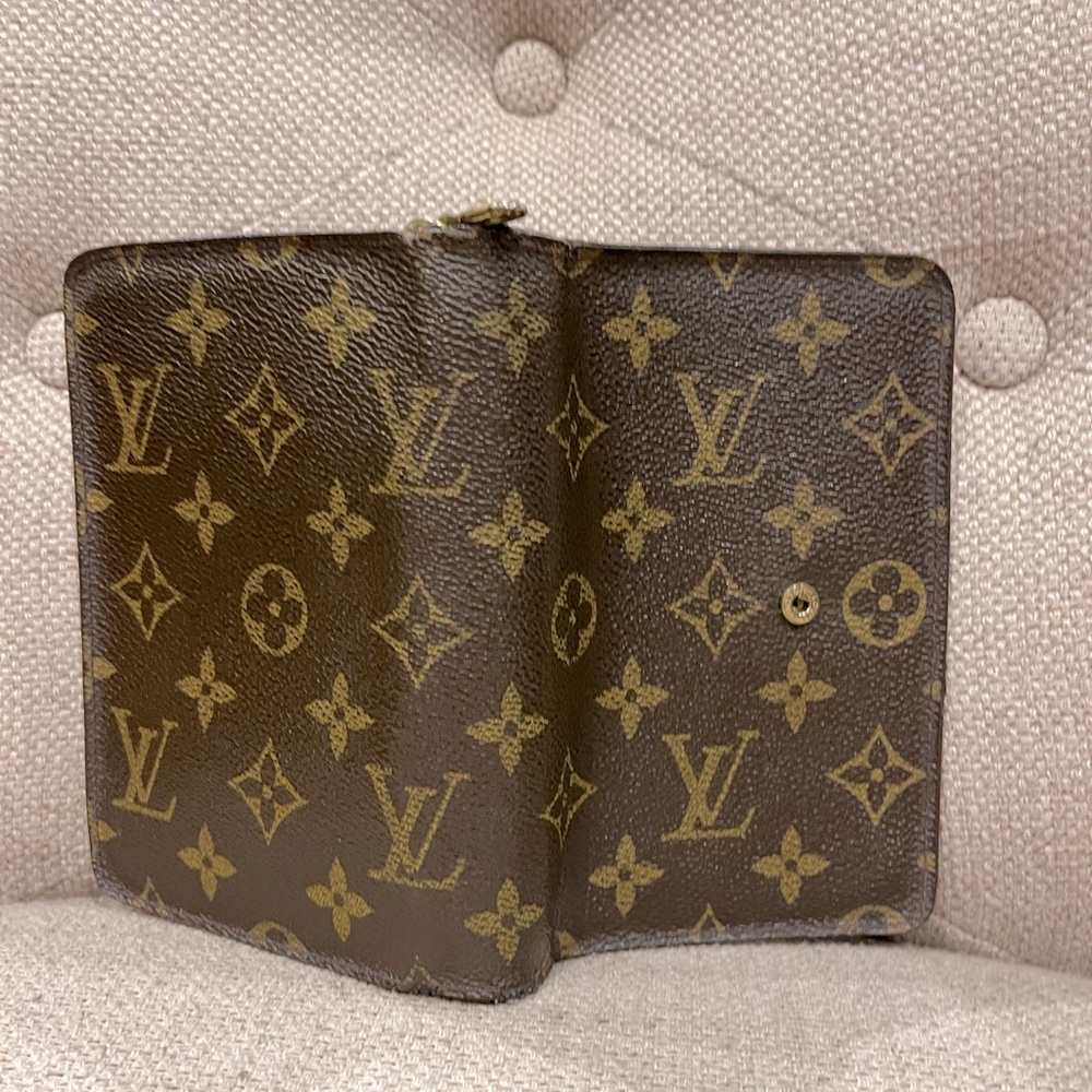 Louis Vuitton Brown Monogram Wallet - Picture 15 of 16